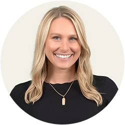 Claire Cooke - Headshot Circle 2025