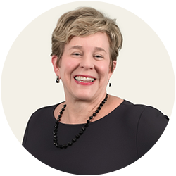 Lisa Grimes - Headshot Circle 2025
